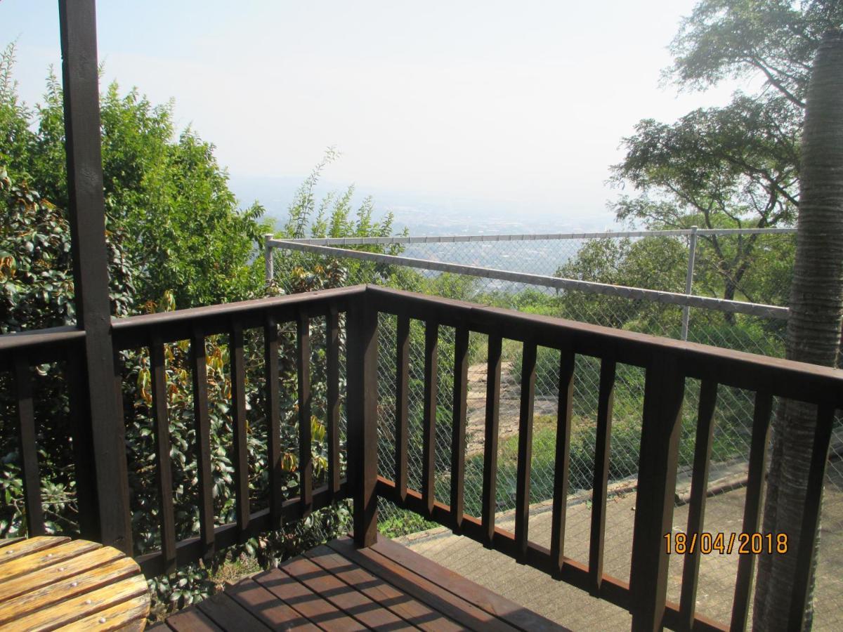 The Tree House Villa Mbombela Esterno foto